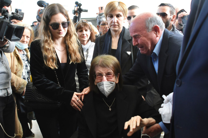 Νίκος Ξανθόπουλος: Υπό τους ήχους των αγαπημένων του τραγουδιών η αποτέφρωσή του