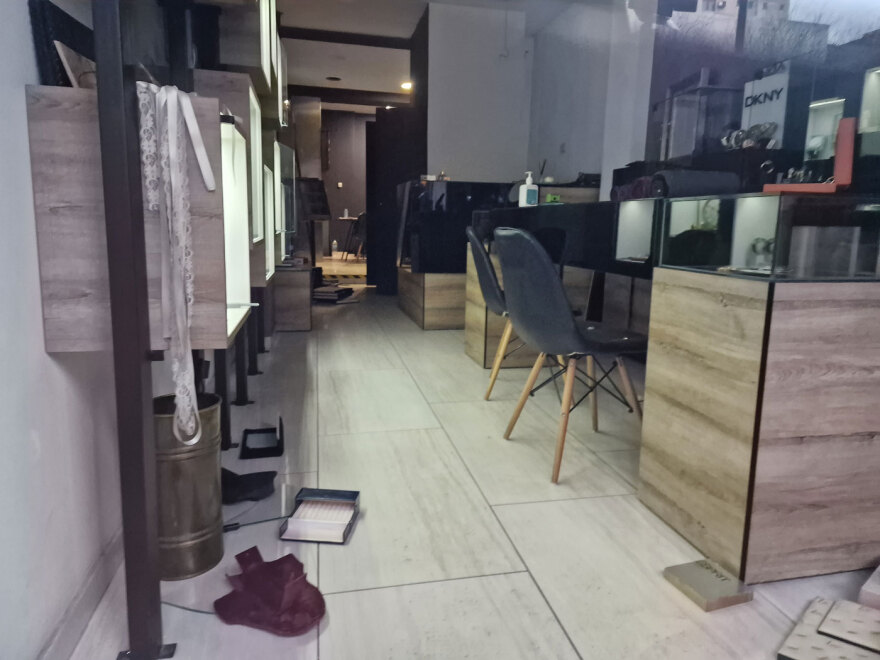 Θεσσαλονίκη: Έτσι έγινε το «ριφιφί» στο κοσμηματοπωλείο - Πάνω από €35.000 η λεία