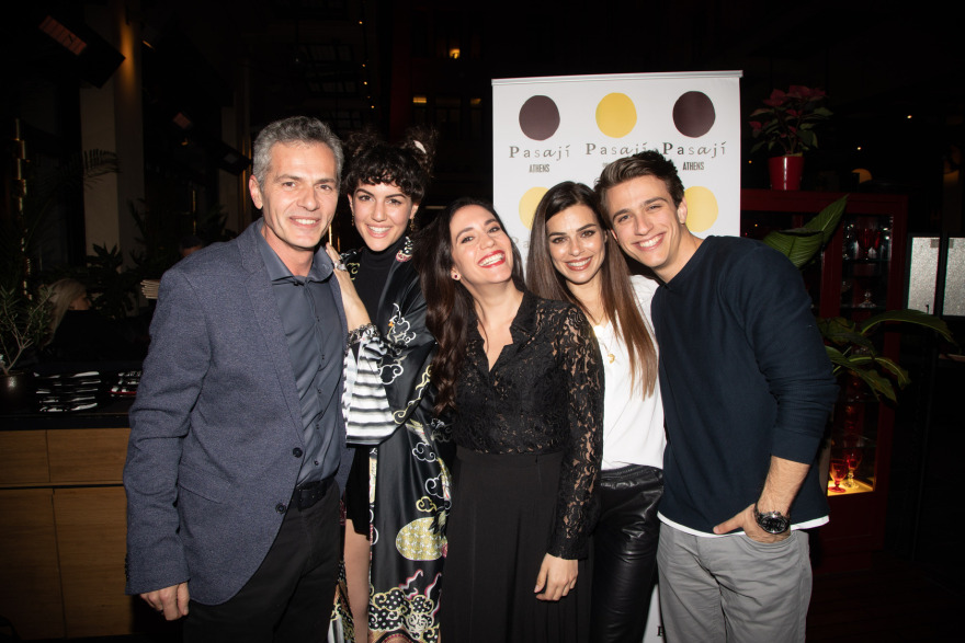 Η δική μας οικογένεια: Ηθοποιοί και συντελεστές της σειράς απόλαυσαν μια ευχάριστη βραδιά