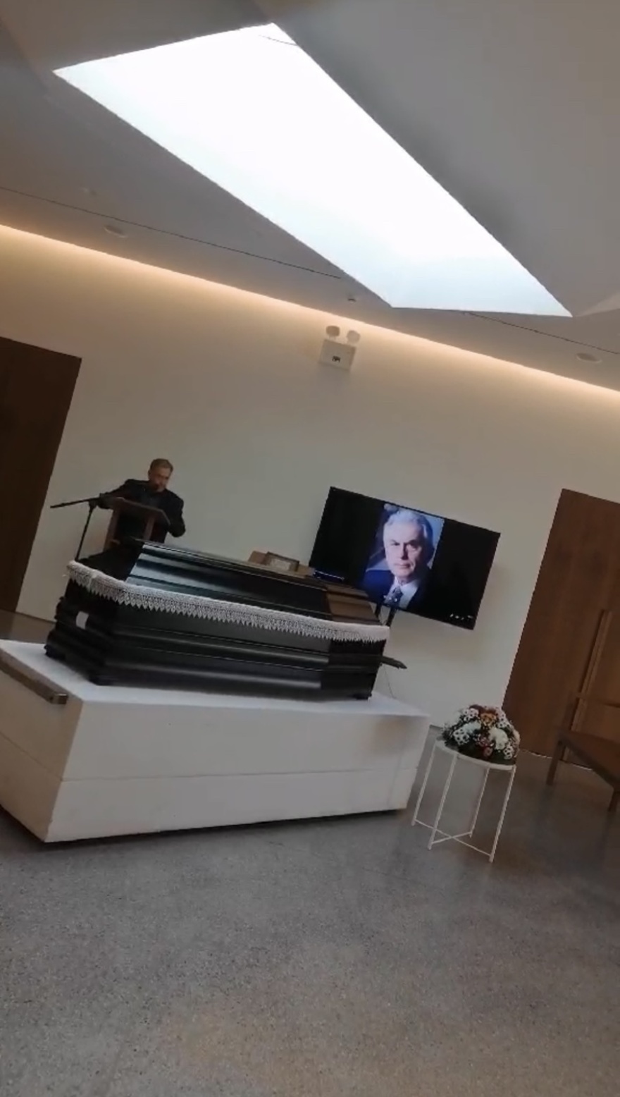 Νίκος Ξανθόπουλος: Υπό τους ήχους των αγαπημένων του τραγουδιών η αποτέφρωσή του