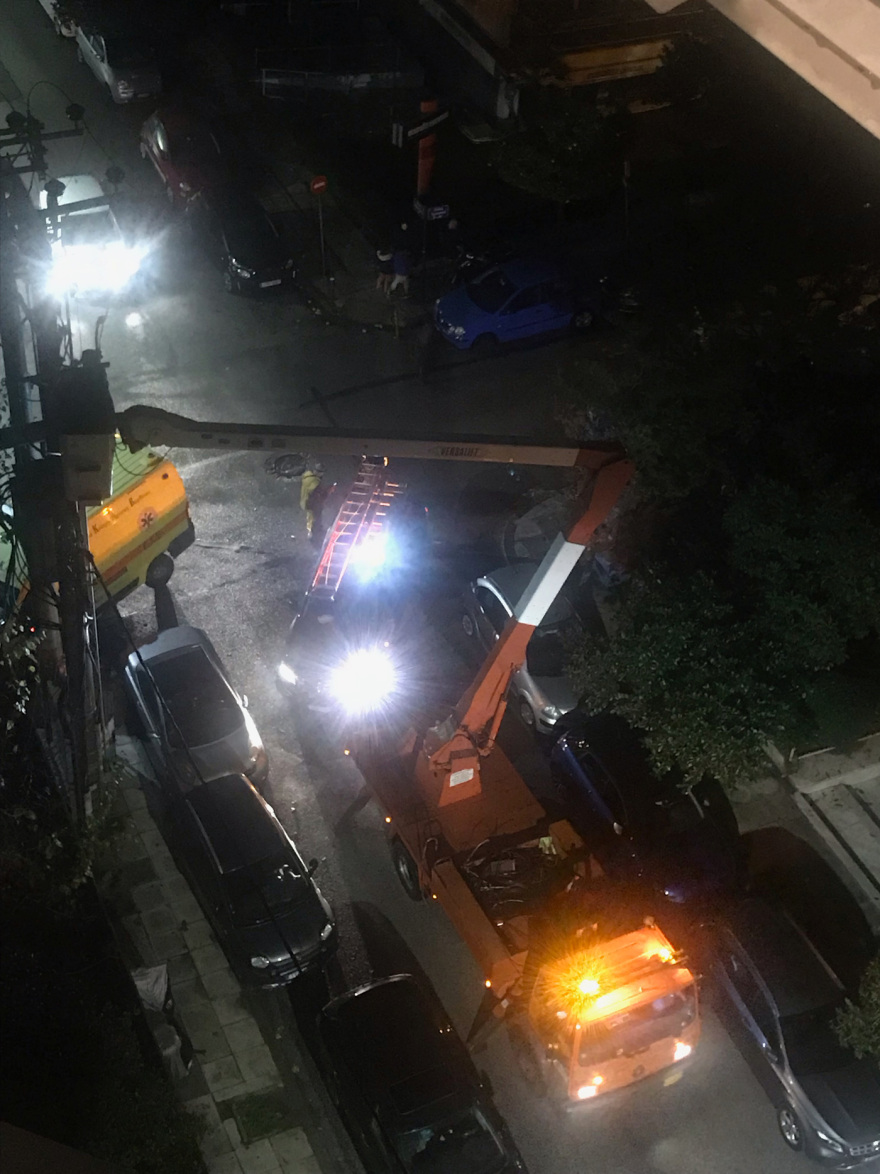 Κακοκαιρία: Προβλήματα ηλεκτροδότησης σε Γλυφάδα, Φάληρο, Αργυρούπολη και Καλλιθέα