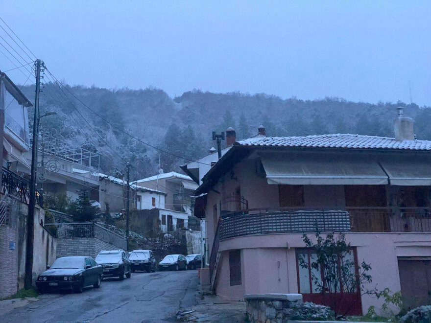 Κακοκαιρία: Στην κυκλοφορία μία λωρίδα στη λεωφόρο Ποσειδώνος - Πού υπάρχουν προβλήματα