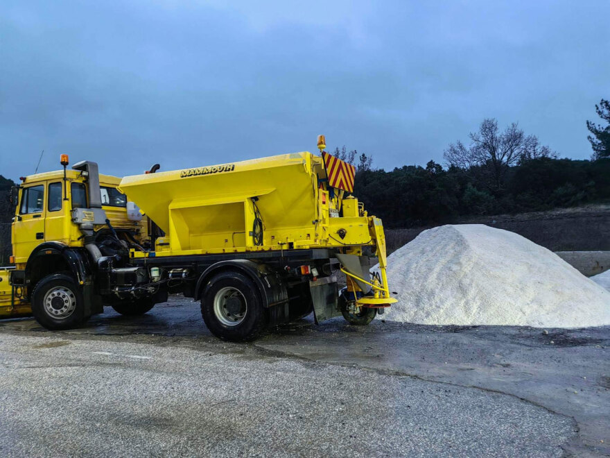Κακοκαιρία: Στην κυκλοφορία μία λωρίδα στη λεωφόρο Ποσειδώνος - Πού υπάρχουν προβλήματα