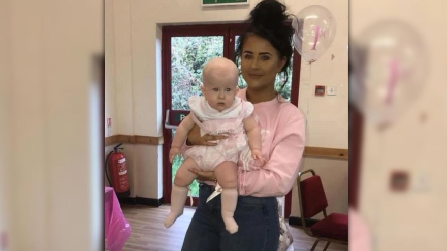 Βρετανία: 5χρονη που ζυγίζει 45 κιλά πάσχει από σύνδρομο που την κάνει διαρκώς να πεινάει