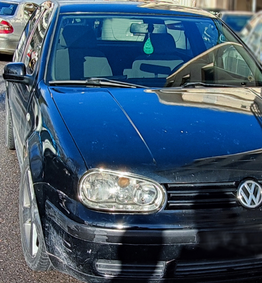 Ο διαβόητος κακοποιός με το ένα χέρι και ένα πόδι μέλος της συμμορίας των Αλβανών με τα Rolex - Φωτογραφίες