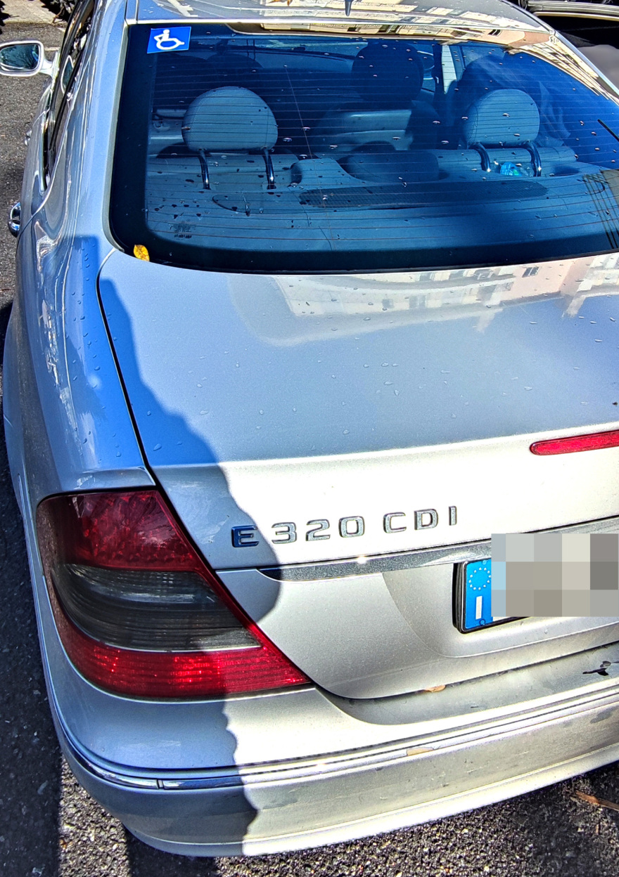 Ο διαβόητος κακοποιός με το ένα χέρι και ένα πόδι μέλος της συμμορίας των Αλβανών με τα Rolex - Φωτογραφίες