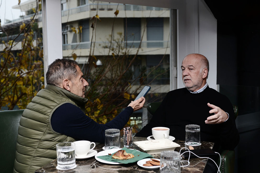 Ο Γιώργος Φλωρίδης στον Δανίκα: «Στις υποκλοπές ο Τσίπρας πήρε την πολιτική μπουκιά του Ανδρουλάκη»