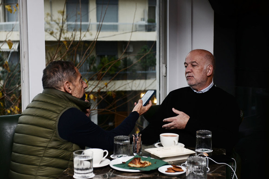 Ο Γιώργος Φλωρίδης στον Δανίκα: «Στις υποκλοπές ο Τσίπρας πήρε την πολιτική μπουκιά του Ανδρουλάκη»