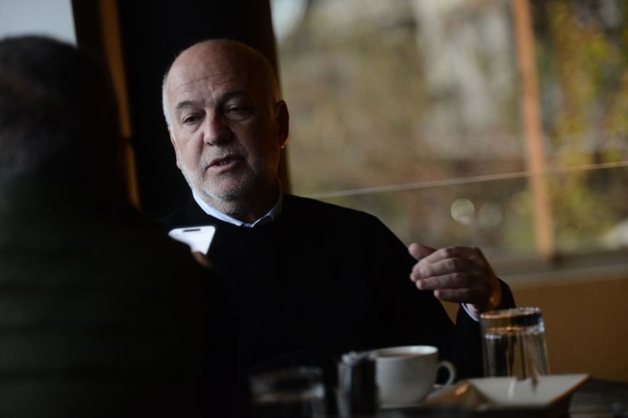 Ο Γιώργος Φλωρίδης στον Δανίκα: «Στις υποκλοπές ο Τσίπρας πήρε την πολιτική μπουκιά του Ανδρουλάκη»