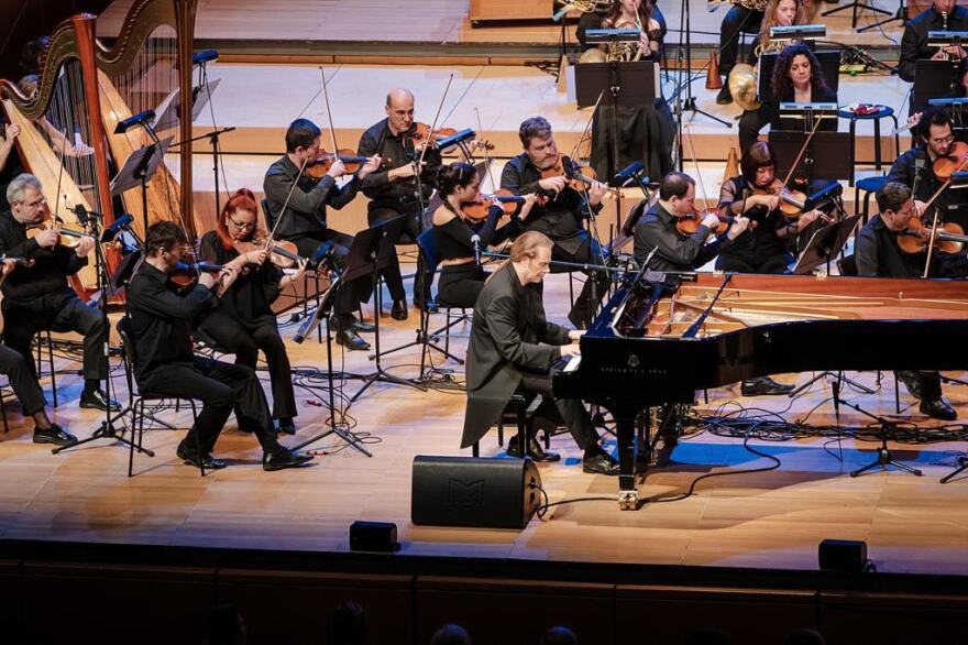 «35 Χρόνια Στέφανος Κορκολής»: Sold out στο Μέγαρο - Επαναλαμβάνεται η συναυλία στις 11 Φεβρουαρίου