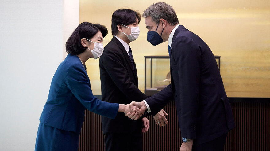 Κυριάκος Μητσοτάκης - Μαρέβα Γκραμπόφσκι-Μητσοτάκη: Συναντήθηκαν με τον διάδοχο του θρόνου της Ιαπωνίας