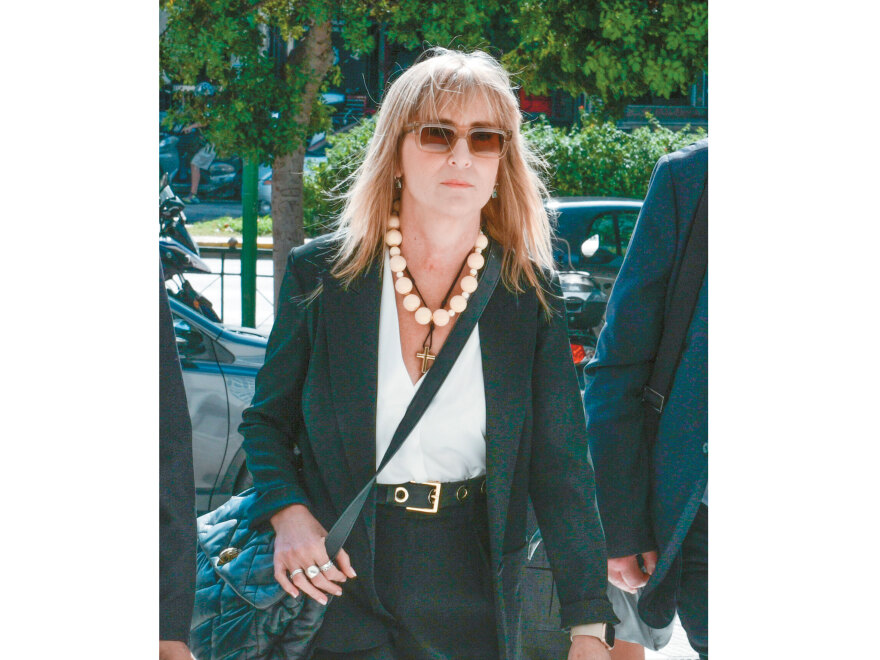 «Μάξιμος Σαράφης»: O βίος και η πολιτεία του κουκουλοφόρου μάρτυρα στην υπόθεση της Novartis που αποδείχτηκε κοινός απατεώνας