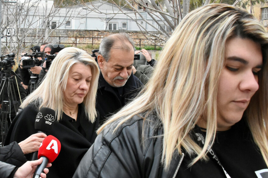 Ρούλα Πισπιρίγκου: Ξεκινά η δίκη για τον θάνατο της Τζωρτζίνας – Αμίλητος ο Μάνος Δασκαλάκης