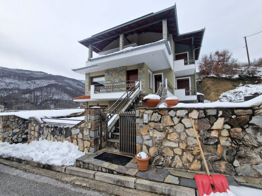 Πτώση Phantom F-4: «Πάντα πετούσε χαμηλά πάνω από το Νευροκόπι και τον χαιρετούσαμε» λένε για τον 31χρονο σμηναγό