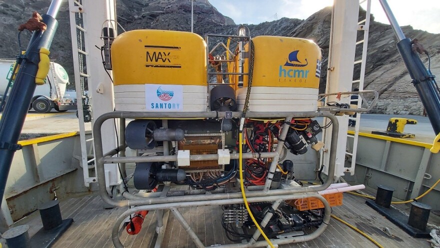 Τοποθετήθηκε το υποθαλάσσιο παρατηρητήριο στο ηφαίστειο Κολούμπος της Σαντορίνης