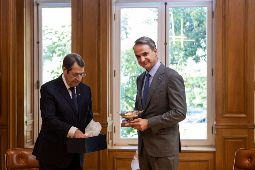 Ο Μητσοτάκης εξήρε τη συμβολή Αναστασιάδη στην οικονομία της Κύπρου και στις προσπάθειες για το Κυπριακό