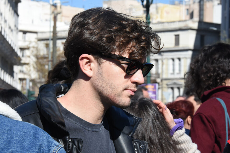 Συγκέντρωση διαμαρτυρίας καλλιτεχνών μπροστά στη Βουλή - Δείτε φωτογραφίες