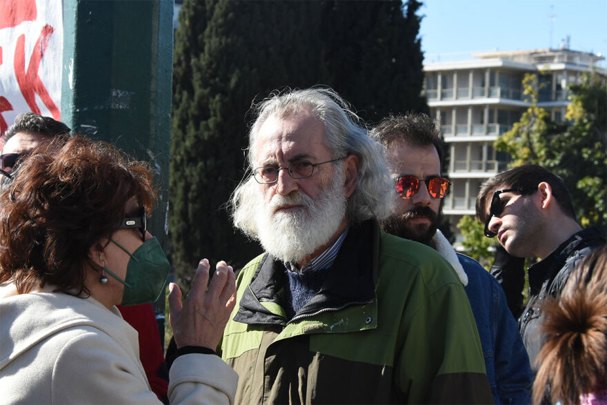 Συγκέντρωση διαμαρτυρίας καλλιτεχνών μπροστά στη Βουλή - Δείτε φωτογραφίες