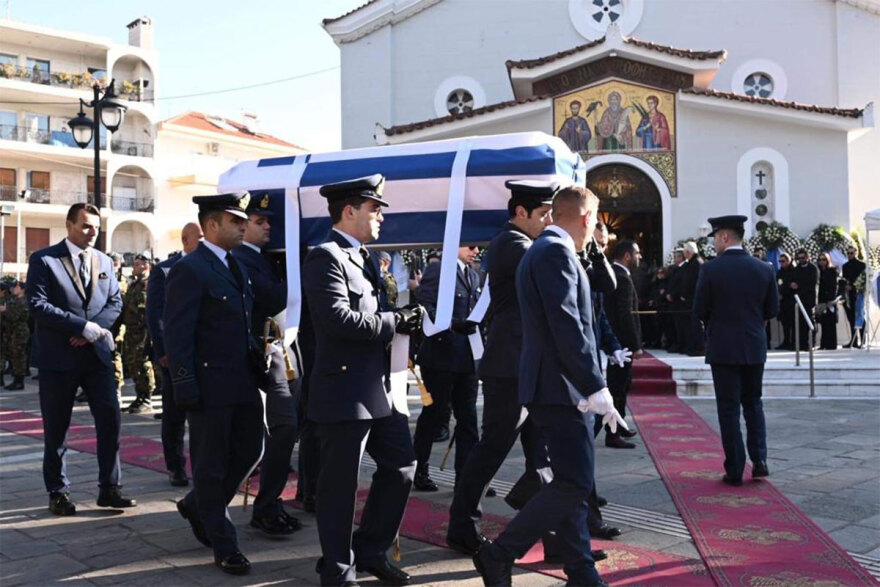 Πτώση Phantom F-4: Θρήνος στην κηδεία του υποσμηναγού Μάριου - Μιχαήλ Τουρούτσικα - Δείτε βίντεο