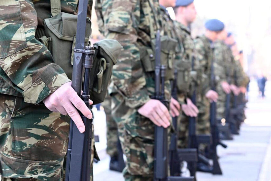 Πτώση Phantom F-4: Θρήνος στην κηδεία του υποσμηναγού Μάριου - Μιχαήλ Τουρούτσικα - Δείτε βίντεο