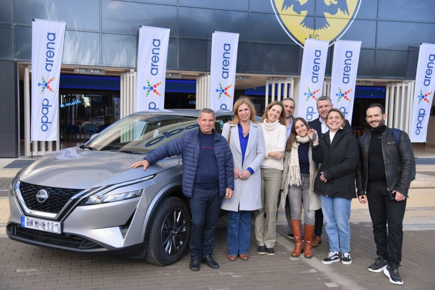 Ο μεγάλος νικητής του MundoBall παρέλαβε το νέο του αυτοκίνητο από τον ΟΠΑΠ