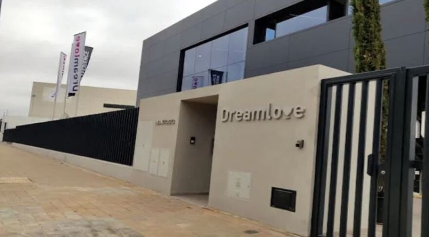 Ισπανία: Άρπαξαν επιχρυσωμένους δονητές και 25.000 ευρώ από εταιρεία με ερωτικά βοηθήματα