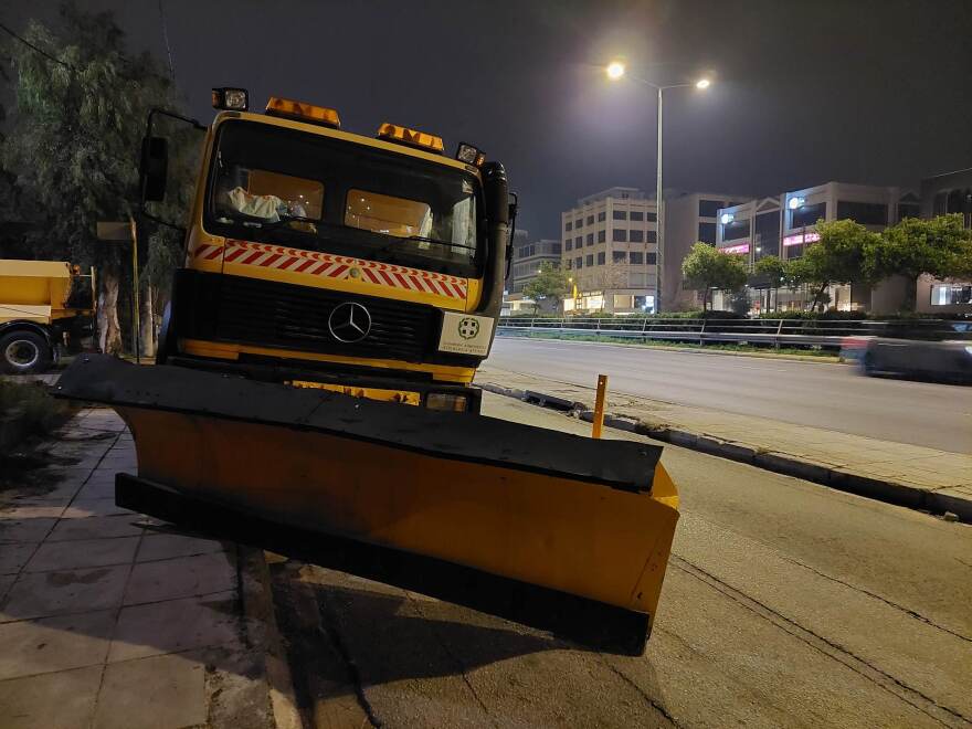 Κακοκαιρία «Μπάρμπαρα» - Λεωφόρος Κηφισίας: Εκχιονιστικά σε αναμονή - Δείτε φωτογραφίες