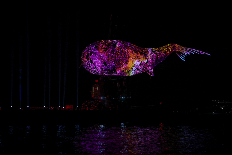 Ελευσίνα: Βίντεο και φωτογραφίες από την επιβλητική τελετή στη θάλασσα για την Πολιτιστική Πρωτεύουσα της Ευρώπης