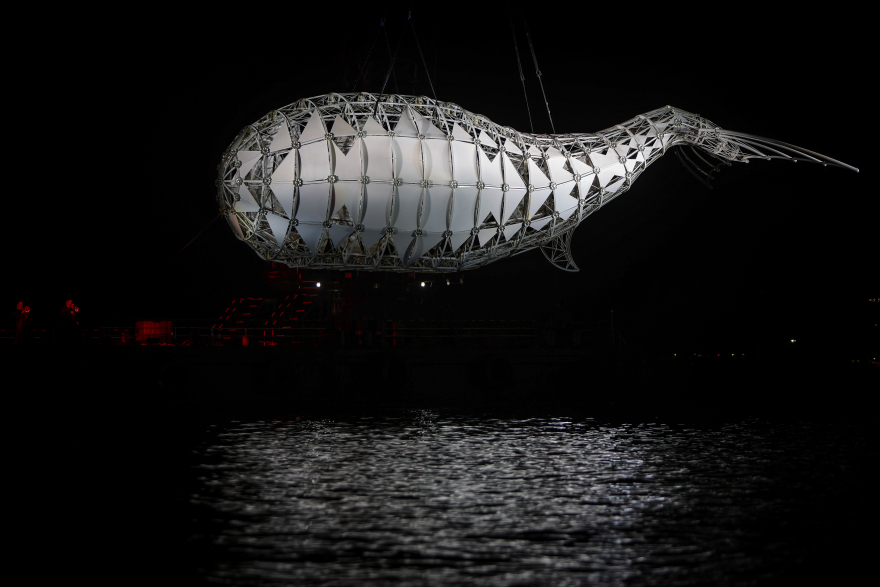 Ελευσίνα: Βίντεο και φωτογραφίες από την επιβλητική τελετή στη θάλασσα για την Πολιτιστική Πρωτεύουσα της Ευρώπης