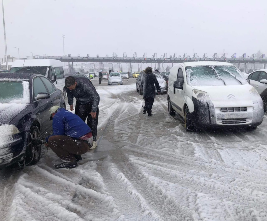 Κακοκαιρία «Μπάρμπαρα»: Έκλεισε η Εθνική Οδός από την Καλυφτάκη έως και τα διόδια της Τραγάνας