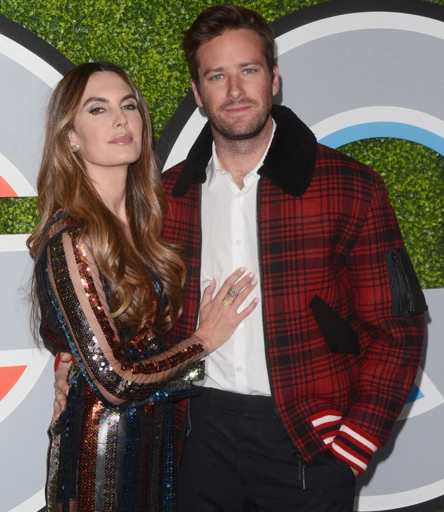 Άρμι Χάμερ: «Σπάει τη σιωπή του» - Η σεξουαλική κακοποίηση στα 13 και οι αυτοκτονικές τάσεις