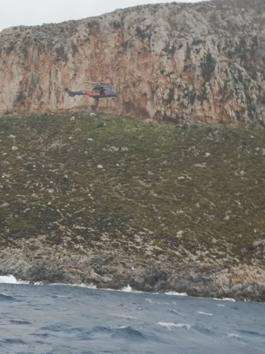 Τραγωδία με μετανάστες ανοιχτά της Λέρου:  Μια γυναίκα νεκρή, σε κρίσιμη κατάσταση τρία παιδιά
