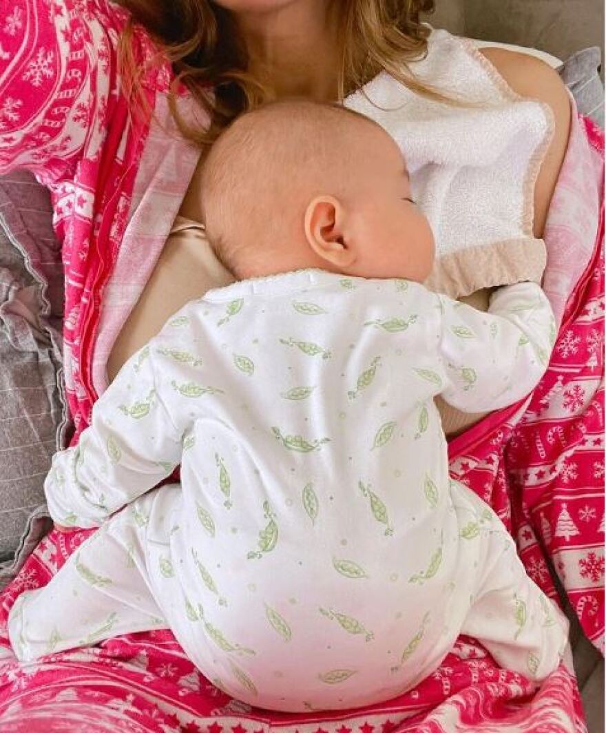 Συνατσάκη: Μας συστήνει την δύο μηνών κόρη της