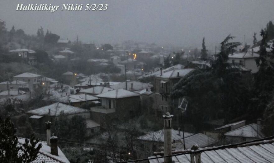 Κακοκαιρία «Μπάρμπαρα»: Στα λευκά η Χαλκιδική, 30 κλήσεις για κοπές δέντρων στην Κ. Μακεδονία