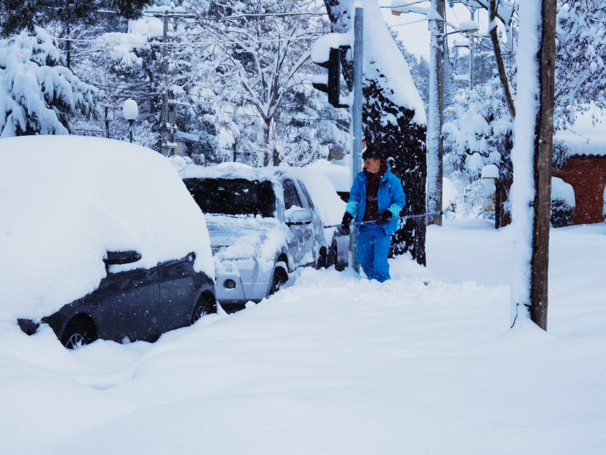 Κακοκαιρία Μπάρμπαρα: Πυκνή χιονόπτωση στον Διόνυσο - Δείτε βίντεο και φωτογραφίες
