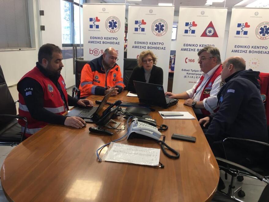 Κακοκαιρία «Μπάρμπαρα»: Με τη συνδρομή της Πυροσβεστικής η μεταφορά νεφροπαθών - Στο ΕΚΑΒ η Μίνα Γκάγκα