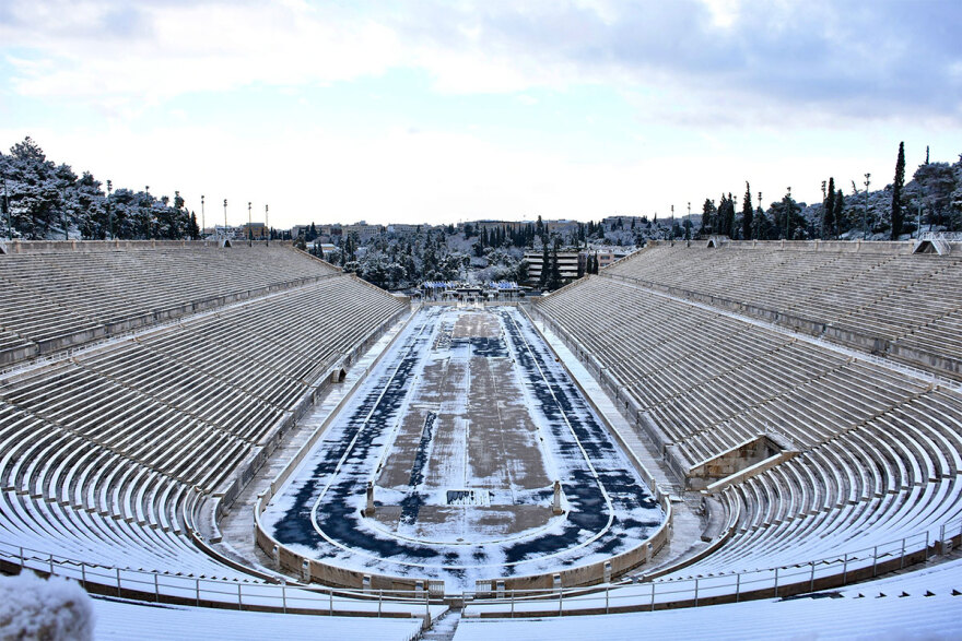 Κακοκαιρία «Μπάρμπαρα»: Παραμυθένιες εικόνες από το κέντρο της Αθήνας - Στα λευκά και το Ζάππειο