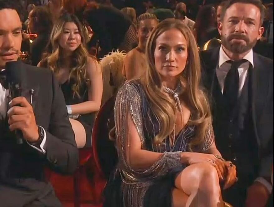 Τζένιφερ Λόπεζ σε Μπεν Άφλεκ στα Grammy: «Σταμάτα, δείξε πιο φιλικός»
