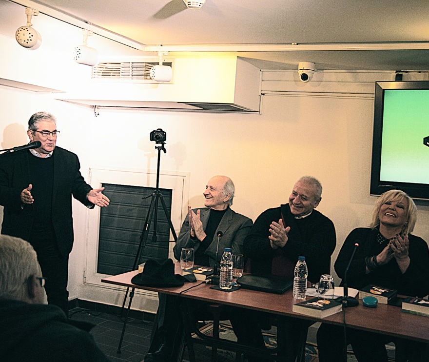 Η «Αποδελτίωση ΙΙ» της Σεμίνας Διγενή παρουσιάστηκε στο βιβλιοπωλείο της «Σύγχρονης Εποχής»