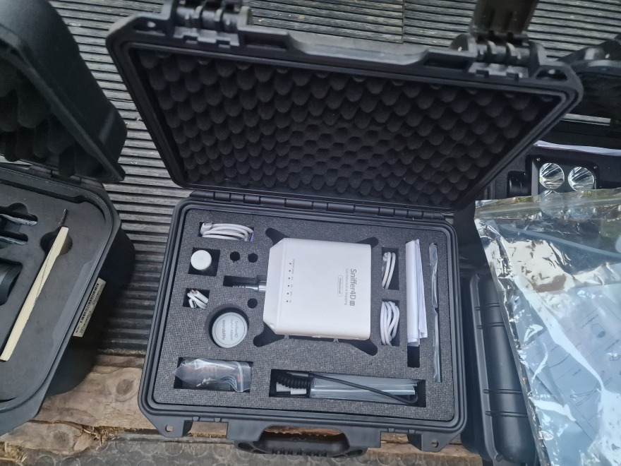 Θεσσαλονίκη: Εκπαιδευμένοι εθελοντές διασώστες ξεκινούν με σκυλιά και ειδικά drone για Τουρκία