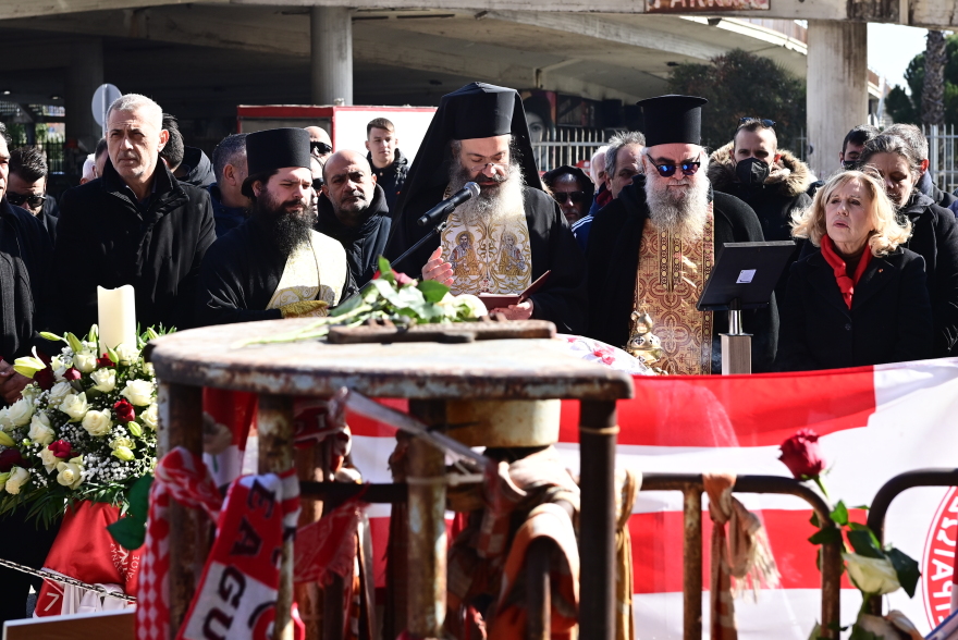 Ολυμπιακός: Το μνημόσυνο για τα θύματα της τραγωδίας της Θύρας 7 