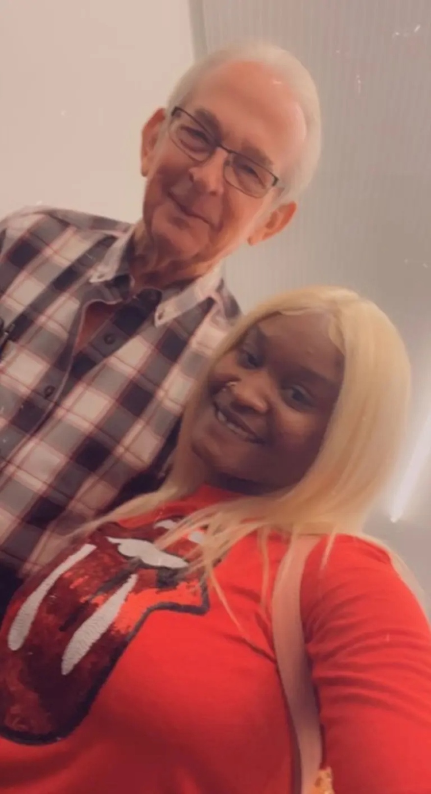 88χρονος παντρεύτηκε 27χρονη με στόχο να ξεκινήσουν οικογένεια