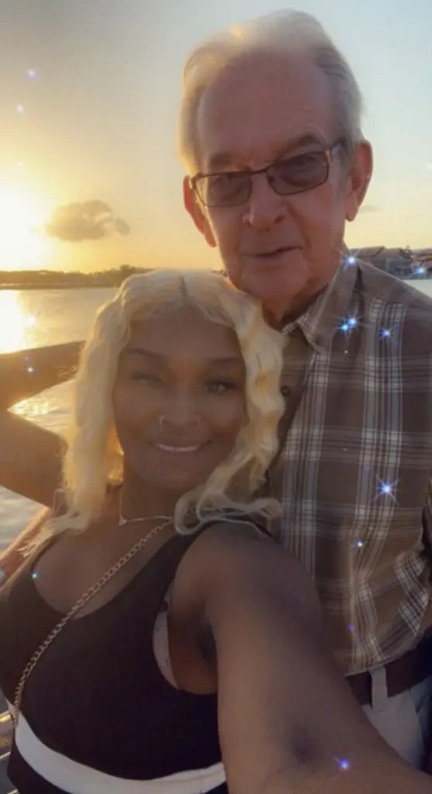 88χρονος παντρεύτηκε 27χρονη με στόχο να ξεκινήσουν οικογένεια