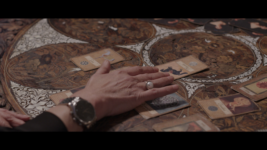 MEGA Stories: Η Δώρα Αναγνωστοπούλου ερευνά τα σύγχρονα «μαντεία»