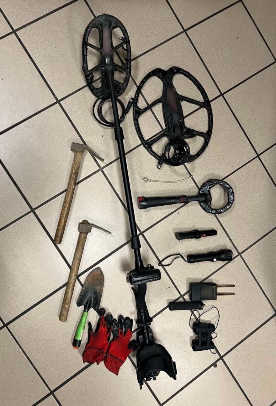 Χίος: Αρχαιοκάπηλος έκανε λαθρανασκαφές 