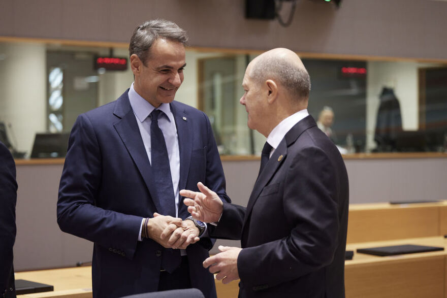 Συναντήσεις Μητσοτάκη με Ζελένσκι και Μακρόν στις Βρυξέλλες