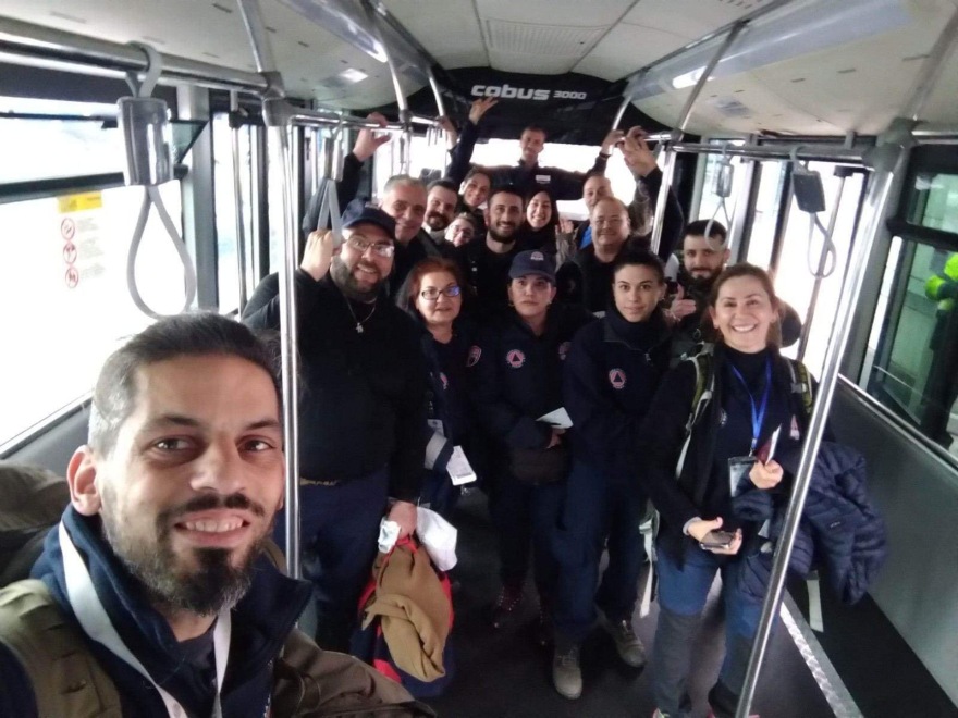 Σεισμός στην Τουρκία: Έλληνες εθελοντές στο σημείο της καταστροφής 