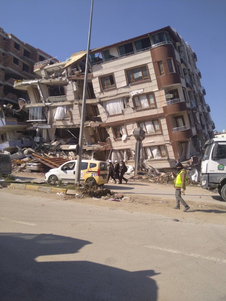 Σεισμός στην Τουρκία - Έλληνας εθελοντής: Εντοπίσαμε νεκρή μία οικογένεια με επτά μέλη, λιγοστεύουν οι ελπίδες για επιζώντες