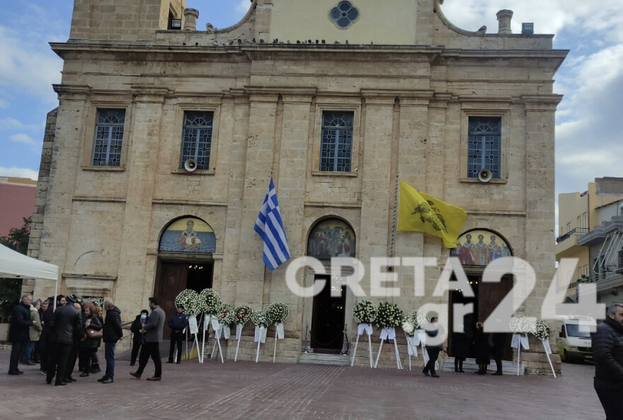 Μανούσος Βολουδάκης: Η Κρήτη τον αποχαιρέτησε - Με Καζαντζάκη το «αντίο» του πρωθυπουργού (βίντεο + φωτό)