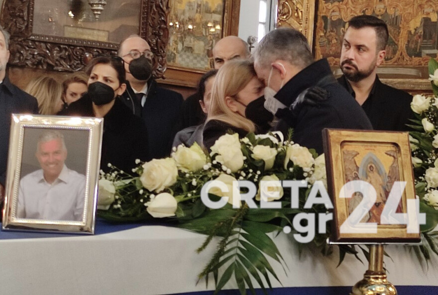 Μανούσος Βολουδάκης: Η Κρήτη τον αποχαιρέτησε - Με Καζαντζάκη το «αντίο» του πρωθυπουργού (βίντεο + φωτό)